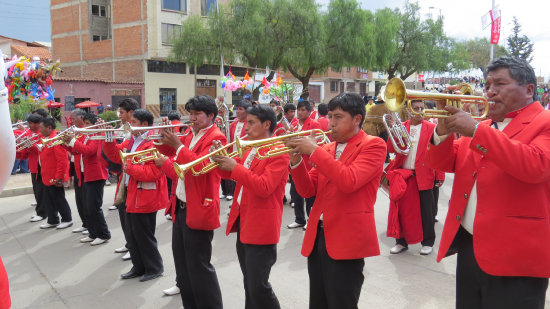 ENTRADA. Los grupos folclóricos y bandas están en los últimos días de preparación.