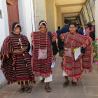 INDÍGENAS. Las autoridades originarias de Yampara Suyu, en una reciente visita a la Comisión de Autonomía de la Asamblea Departamental.