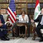 VISITA. John Kerry se rene con el ministro de Exteriores de Irak, Ibrahim al-Jaafari.