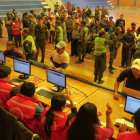 SISTEMA. La Alcalda instal 14 puestos de venta dentro del coliseo Edgar Cojintos.