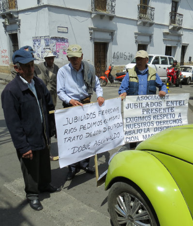 PROTESTA. Uno de los bloqueos que protagoniz el sector en Sucre, la semana pasada.