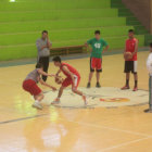 La seleccin sucrense de bsquetbol entren ayer, en el coliseo Tito lfred, luego de dos jornadas sin poder utilizar dicho escenario deportivo.