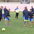 Parte del plantel capitalino activ una prctica en la cancha de csped natural de El Bosquecillo.