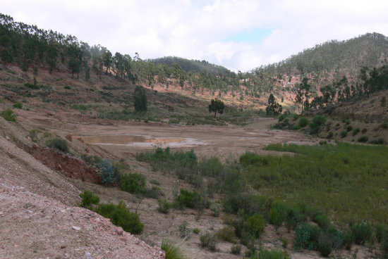 TERRENO. La Alcalda ofreci 5,2 hectreas en la ex laguna de Rumi Rumi, pero la Gobernacin solicit un terreno adicional cerca del camino.