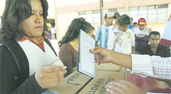 DERECHO. Los electores estn convocados a asistir a las elecciones del 12 de octubre para elegir a sus nuevas autoridades.