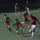 Un pasaje del partido entre Guaran y Flamengo, ayer, en la cancha de csped sinttico del ex Seminario.