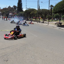 La carrera de ayer, en la ex estacin Aniceto Arce, cont con 14 pilotos.