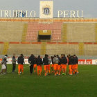 Universitario entren ayer en el estadio Mansiche, donde esta tarde se jugar el partido revancha de la Copa.