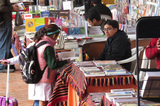 FERIA. Ar consigui despertar el inters de las nuevas generaciones por la lectura y los libros.