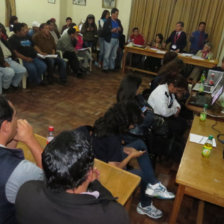 ELECCIONES. El conteo de votos realizado anoche en el colegio Mara Josefa Muja, en presencia de candidatos y delegados.