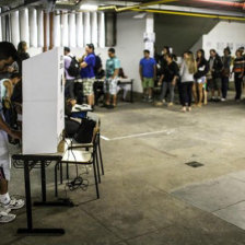 VOTACIN. La jornada electoral transcurri en calma en Brasil.