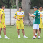 La Seleccin boliviana sostuvo ayer su primer entrenamiento, lo hizo en la cancha de Blooming, en Santa Cruz.