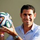 El ex jugador del Real Madrid, Fernando Hierro, estar en el amistoso.