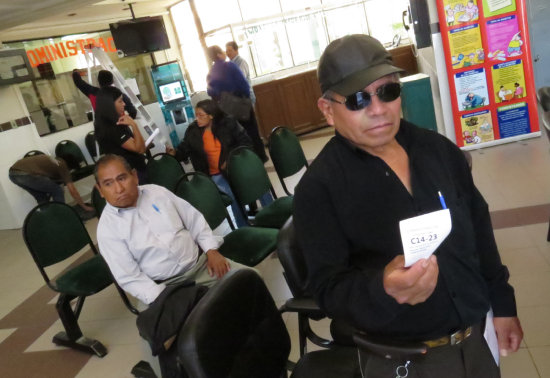 ESTRENO. El Policlínico de la CNS tiene un nuevo sistema de reparto de fichas.
