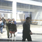 GOLPES. Los papás de Lidia Durán golpearon al feminicida de su hija.