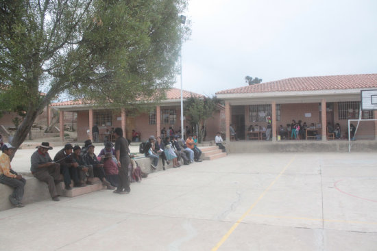 YAMPAREZ. Las mesas de sufragio estuvieron ubicadas en la escuela 