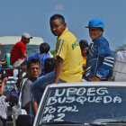 BSQUEDA. Familiares buscan a los estudiantes desaparecidos en Guerrero.