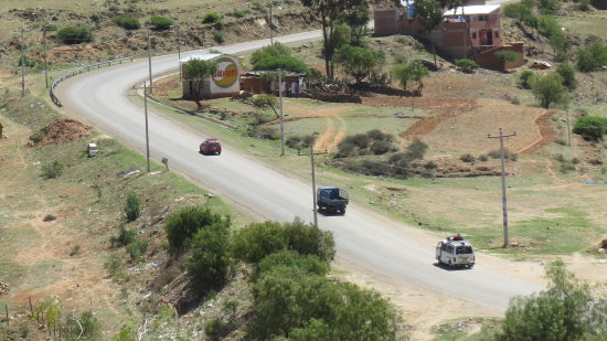 PROYECCIN. Con el funcionamiento del aeropuerto de Alcantar aumentar el trfico vehicular.