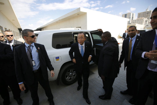 VISITA. Ban Ki-moon llega a la Franza de Gaza para visitar las zonas ms afectadas por la reciente guerra con Israel.