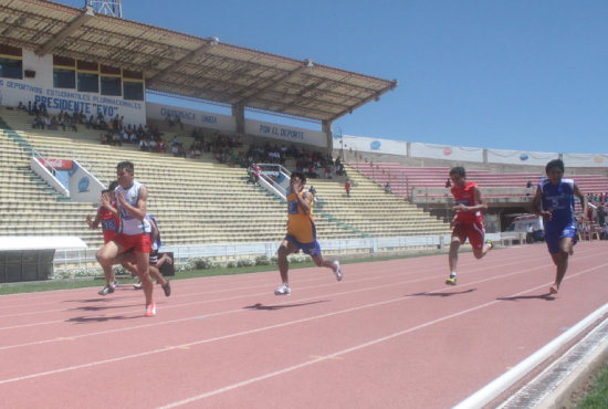 Una escena de una de las pruebas atlticas de ayer, jueves, en la pista del estadio Patria. esta disciplina otorg la mayor cantidad de medallas.