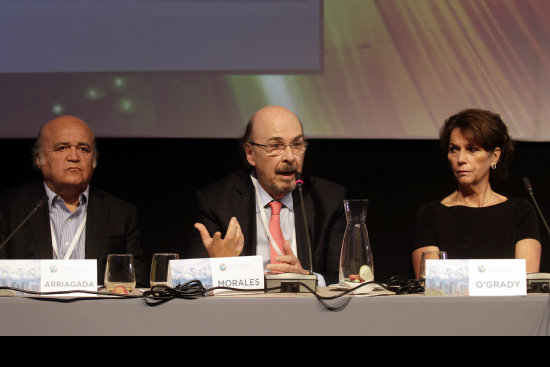 DENUNCIA. El argentino Joaqun Morales expone en la Asamblea de la SIP.