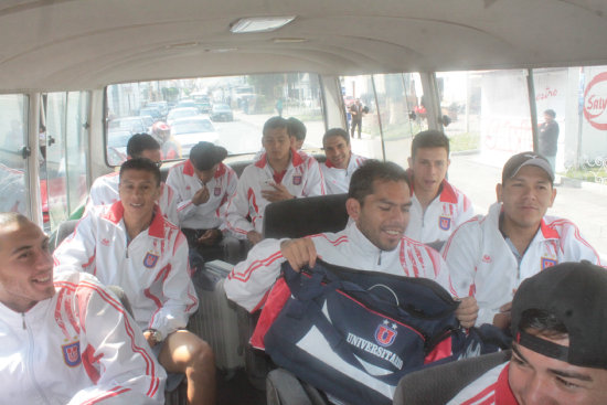 El plantel docto de la Capital se ausent ayer, a Cochabamba.