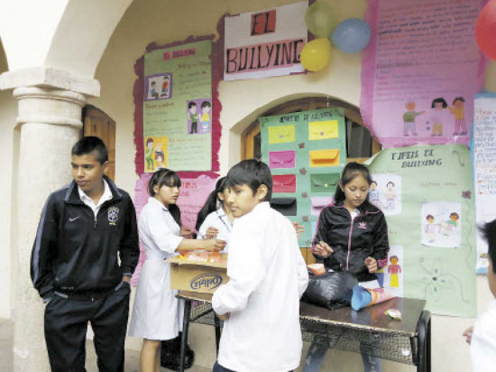 EXPOSICIN. La violencia escolar fue una de las temticas abordadas en el taller.