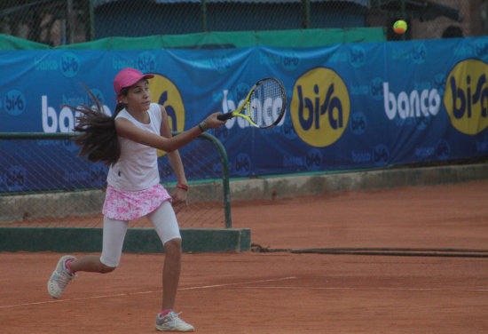 Los partidos del II Torneo del Banco Bisa arrancaron ayer.