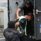 DETENIDOS. Policas sospechosos del crimen de los estudiantes son detenidos en Iguala.