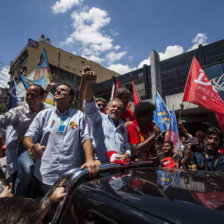 RESPALDO. El ex presidente de Brasil Luiz Incio Lula da Silva, participa de un acto de apoyo a la candidata del PT, Dilma Rousseff.