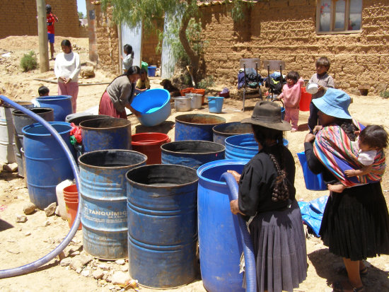 ATENCIN. Hay zonas que carecen de agua.