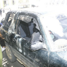 COAS. Tres policas intentaron robar tres vehculos indocumentados en territorio potosino y ahora sern cautelados. En la foto, el vehiculo secuestrado.