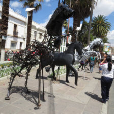 CREATIVIDAD. Las esculturas instaladas en la plaza Zudez.