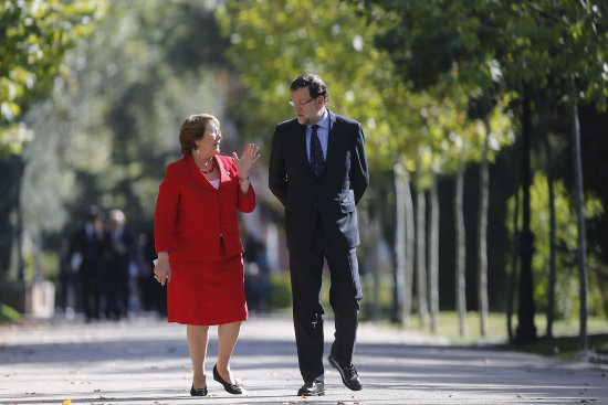 AMISTAD. Mariano Rajoy (d), junto a la presidenta de Chile Michelle Bachelet.