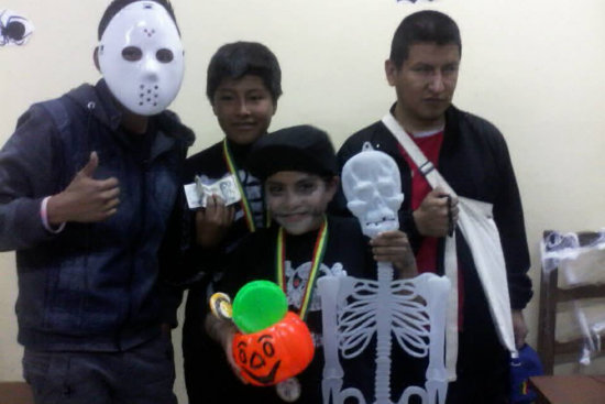 Algunos de los ganadores del Torneo Halloween de Ajedrez.