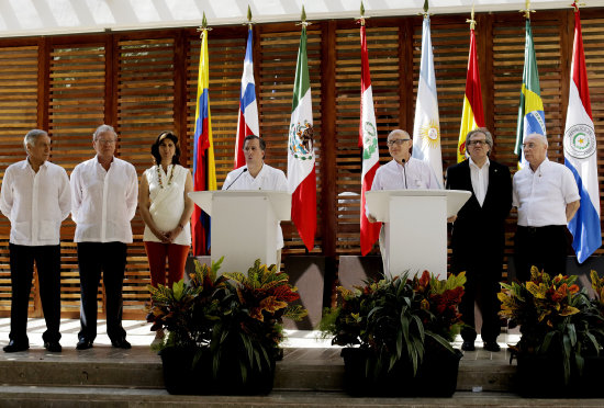 REUNIN. El titular de Relaciones Exteriores de Mxico, Jos Antonio Meade, y su homlogo de Argentina, Hctor Timerman, explican los alcances de la cita.