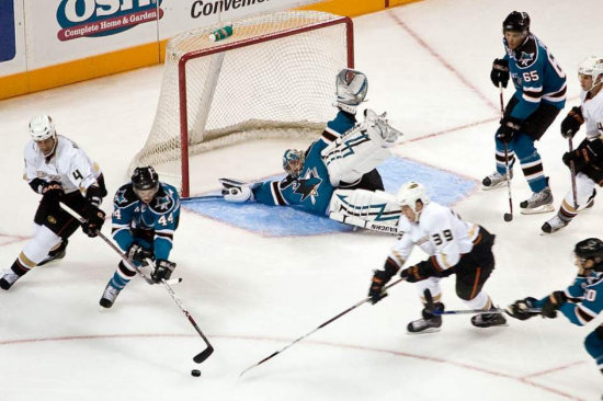 El accidente se produjo en un partido de hockey sobre hielo.