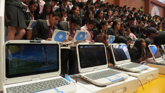 QUIPUS. Concluy el ensamblado de las notebook Kuaa para los bachilleres.