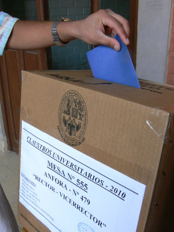 ELECCIONES. San Francisco Xavier se prepara para los claustros.