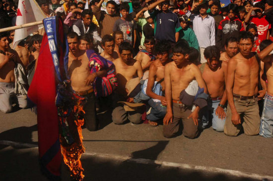 HECHOS. Un grupo de campesinos fue vejado el 24 de mayo de 2008.