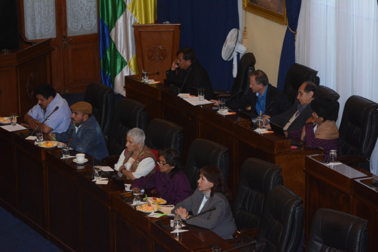 PROCESO. Senadores postergaron sin fecha el inicio del juicio por el caso Ley del Notariado.