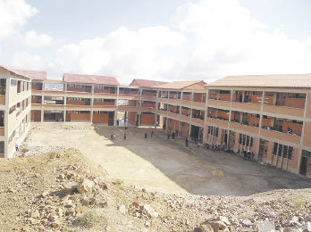 INCONCLUSO. El colegio Alberto Bohrquez.