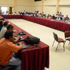 ENCUENTRO. Las autoridades del OEP en Cochabamba, en los preparativos para los comicios 2015.