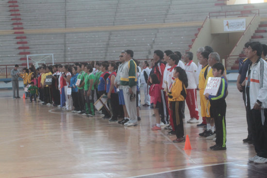 Ayer se inaugur el Campeonato Oficial 2014 de la Liga de Maxi Bsquetbol.