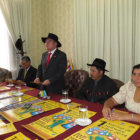 PRESENTACIÓN. Autoridades en la UASB.
