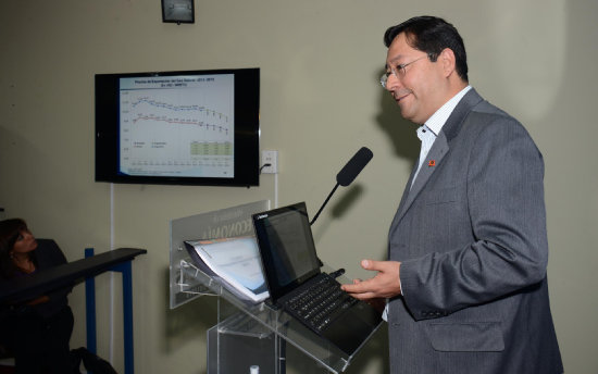 ECONOMÍA. El Ministro de Economía presentó ayer el Presupuesto General del Estado 2015.