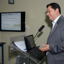 ECONOMÍA. El Ministro de Economía presentó ayer el Presupuesto General del Estado 2015.