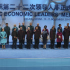 REUNIÓN. Fotografía oficial de la Cumbre APEC que se desarrolla en Pekín.