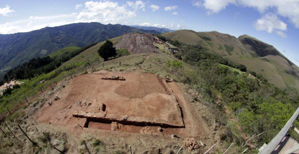 MAIRANA. El sitio an enterrado ocupa una superficie de dos hectreas en el valle cruceo.