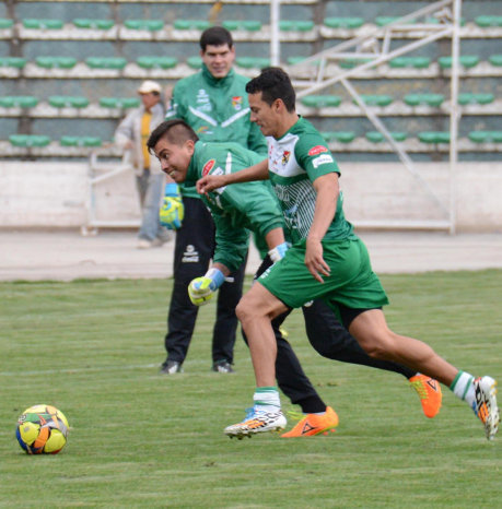 La seleccin nacional sostuvo ayer una prctica de ftbol en el Siles.